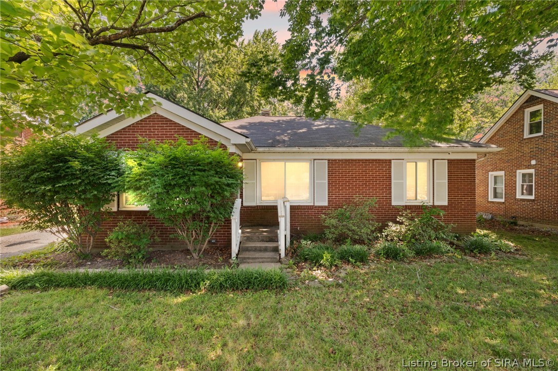 25 Beechwood Road Jeffersonville, IN 47130 - Photo 4 of 37