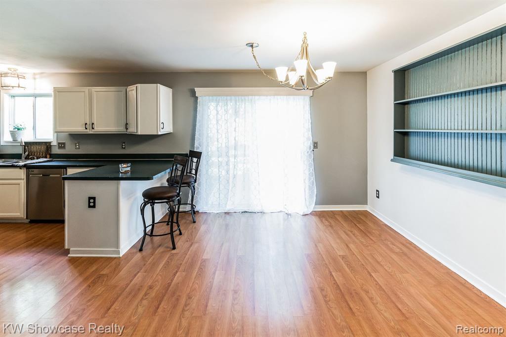3245 Rio Vista Street Commerce Township, MI 48382 - Photo 7 of 19