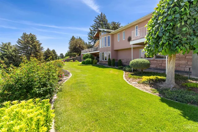 $990,000 | 15 Van Engelen Drive, Burley, ID 83318