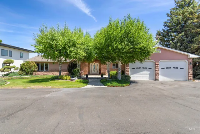 $990,000 | 15 Van Engelen Drive, Burley, ID 83318