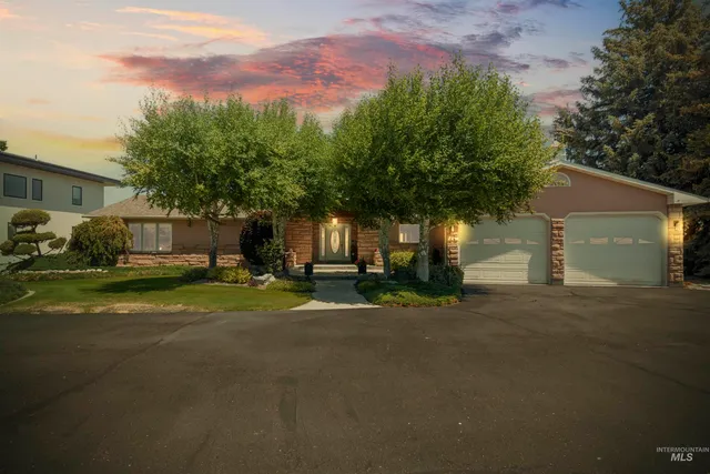 $990,000 | 15 Van Engelen Drive, Burley, ID 83318