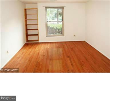 8300 Tobin Road, Unit 11 Annandale, VA 22003 - Photo 3 of 8 Bedroom