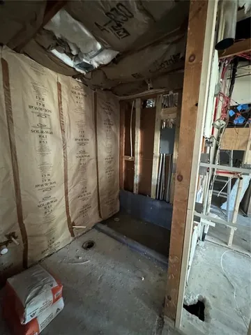 $229,000 | 1920 Woodcrest Drive, Unit 9, Winter Park, FL 32792