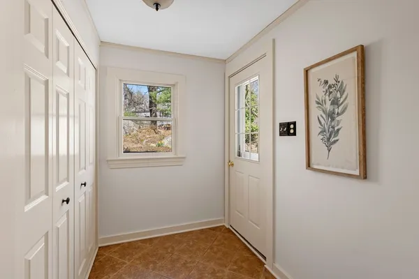 $599,000 | 154 R Eastern Avenue, Essex, MA 01929