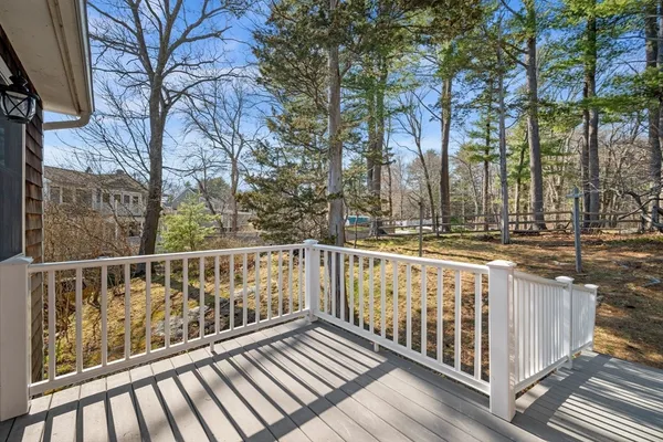 $599,000 | 154 R Eastern Avenue, Essex, MA 01929