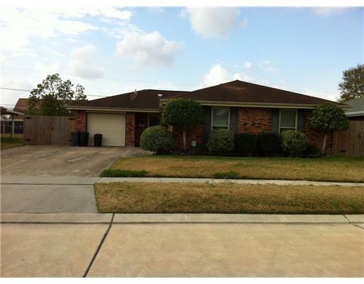 776 Deerfield Road Terrytown, LA 70056 - Photo 1 of 21 Gallery Image 1