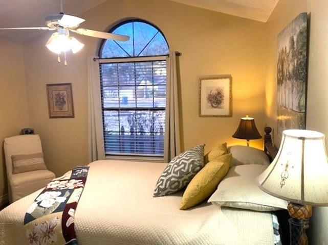 133 Penny Lane Athens, TX 75751 - Photo 8 of 12 Guest Bedroom