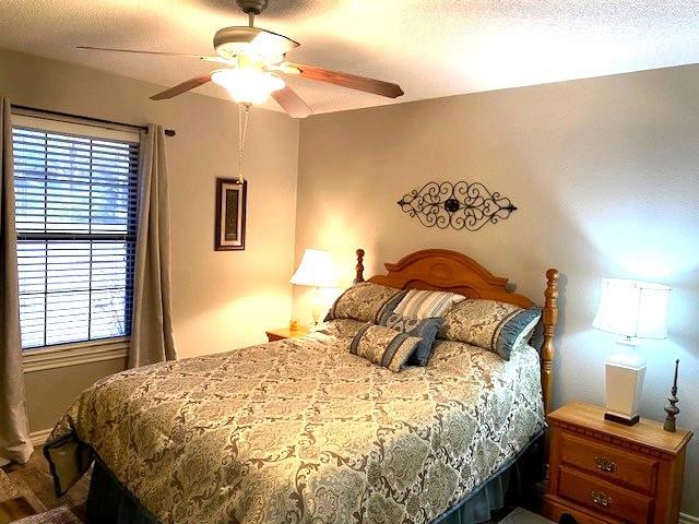 133 Penny Lane Athens, TX 75751 - Photo 9 of 12 Guest Bedroom 2