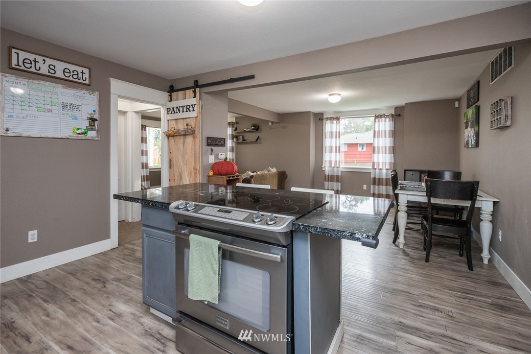 8002 Golden Given Road East Tacoma, WA 98404 - Photo 12 of 35 Gallery Image 12