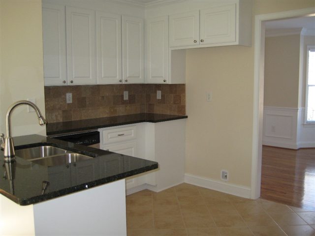 503 Hunters Hill Road Simpsonville, SC 29680 - Photo 5 of 24 Gallery Image 5