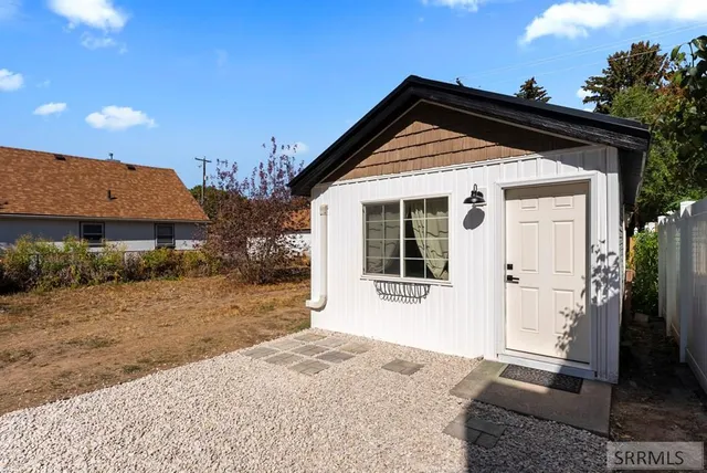 $210,000 | 415 8th Street, Idaho Falls, ID 83401