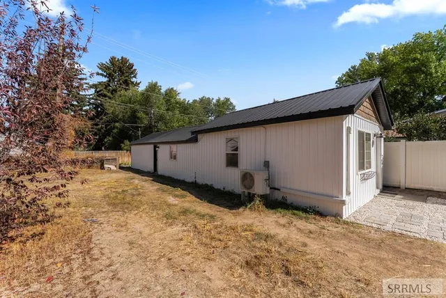 $210,000 | 415 8th Street, Idaho Falls, ID 83401