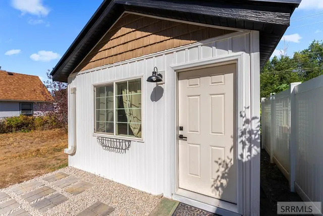 $210,000 | 415 8th Street, Idaho Falls, ID 83401