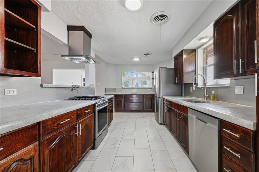 1608 Rue Lemans Slidell, LA 70458 - Photo 3 of 19