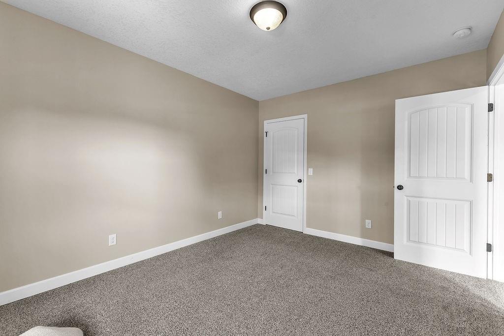 2708 Meadow Ridge Drive St. Joseph, MO 64504 - Photo 37 of 60