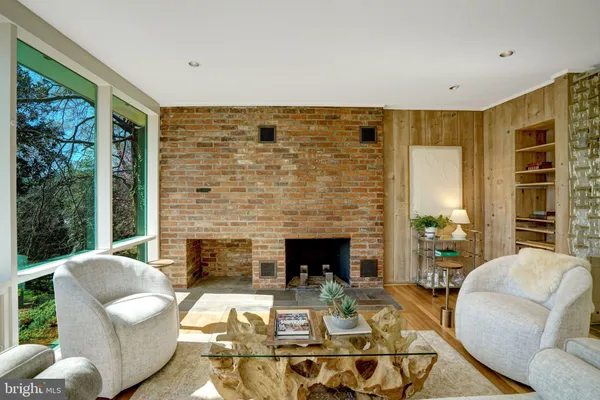 $1,199,990 | 7400 Rebecca Drive, Alexandria, VA 22307