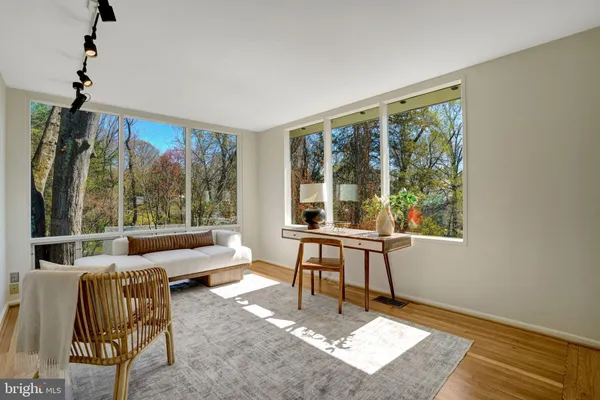 $1,199,990 | 7400 Rebecca Drive, Alexandria, VA 22307