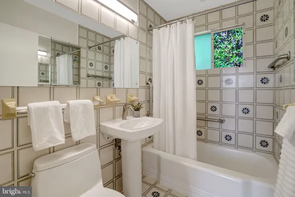 $1,199,990 | 7400 Rebecca Drive, Alexandria, VA 22307
