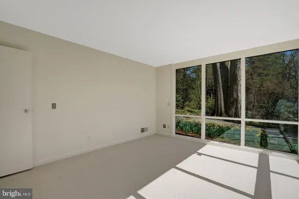 $1,199,990 | 7400 Rebecca Drive, Alexandria, VA 22307