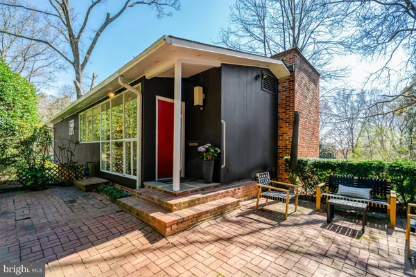 $1,199,990 | 7400 Rebecca Drive, Alexandria, VA 22307