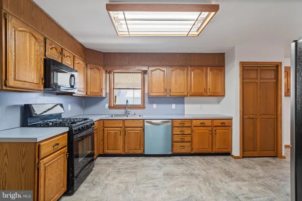 $389,900 | 1676 Wallaceton Bigler Highway, West Decatur, PA 16878