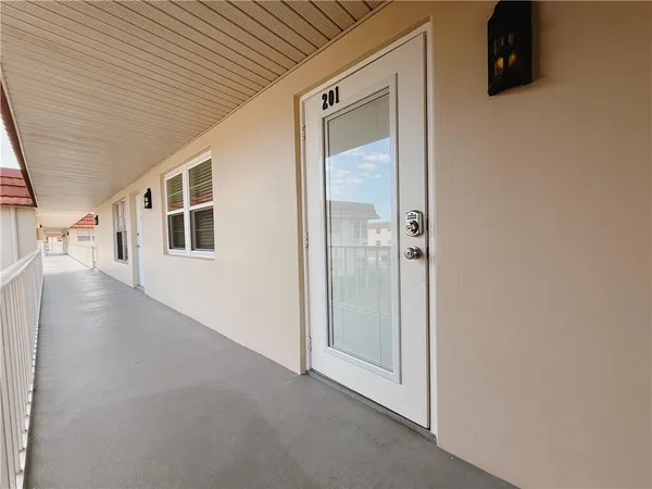 view of a house with entryway