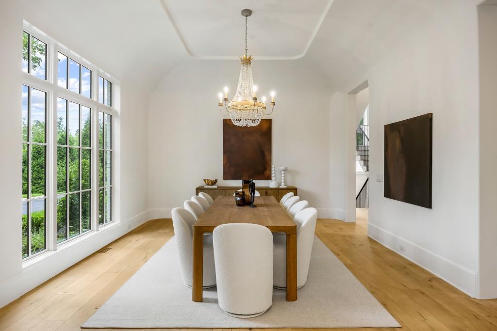 4881 Powers Ferry Road Northwest Atlanta, GA 30327 - Photo 29 of 90 Gallery Image 29