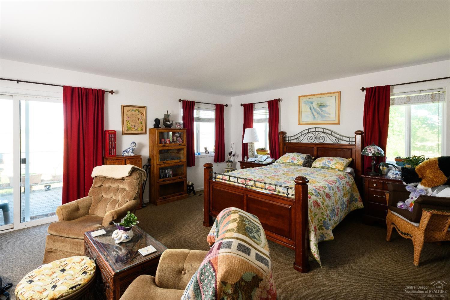20250 Marsh Road Bend, OR 97703 - Photo 13 of 24 Additional Photo