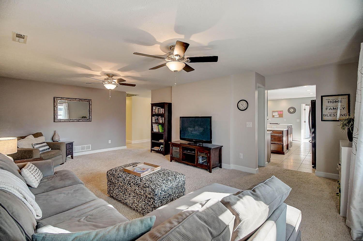 575 Murnan Road Galloway, OH 43119 - Photo 8 of 41 Gallery Image 8