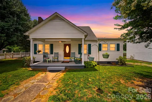 $329,900 | 408 Garrou Avenue Southeast, Valdese, NC 28690