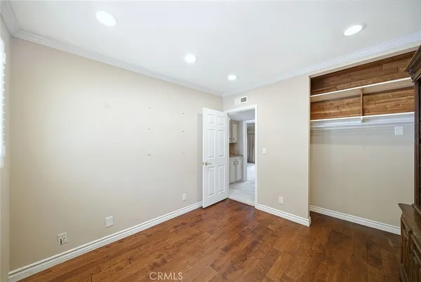 $699,900 | 9512 VÃa Venezia, Burbank, CA 91504