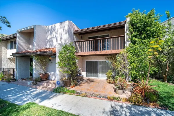 $699,900 | 9512 VÃa Venezia, Burbank, CA 91504