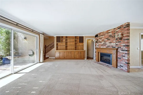 $699,900 | 9512 VÃa Venezia, Burbank, CA 91504