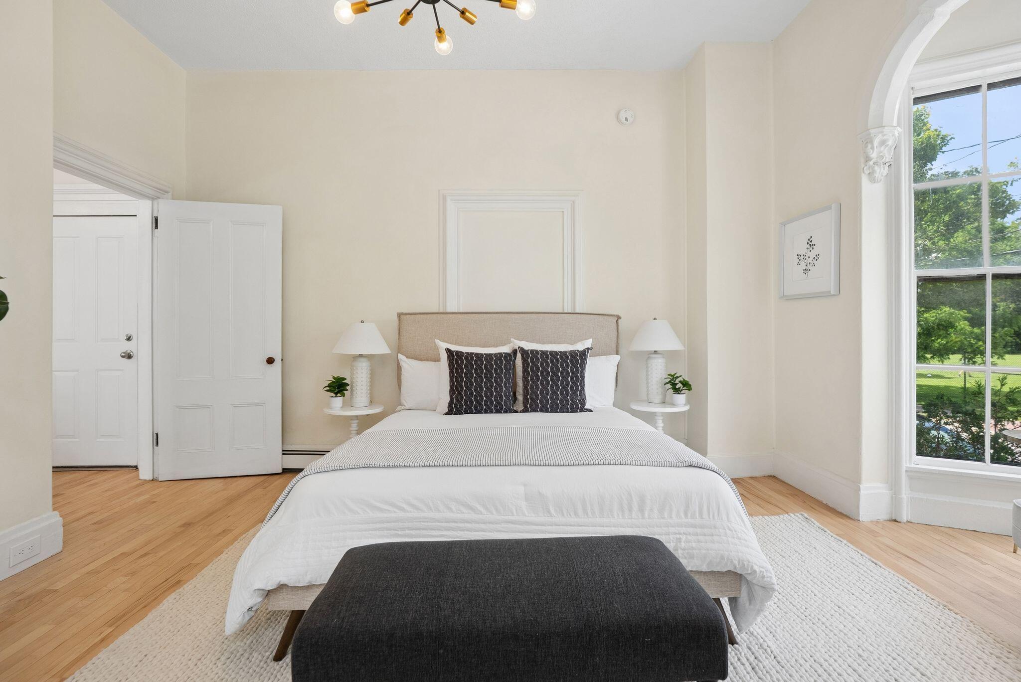 170 Clark Street, Unit 1 Portland, ME 04102 - Photo 12 of 31 DSC01880