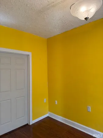 $74,900 | 10860 Main Street, Cynthiana, IN 47612