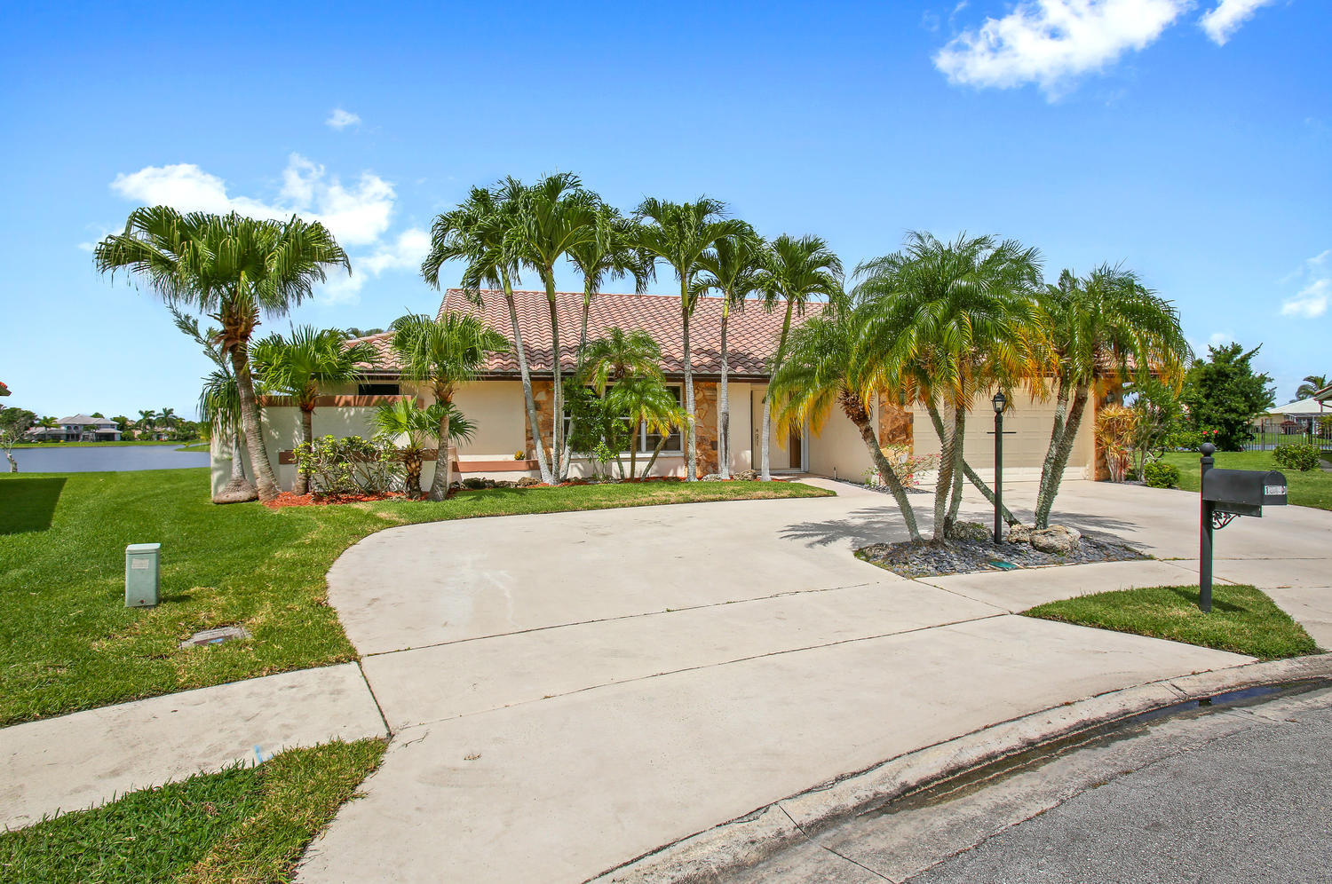 12490 Baywind Court Boca Raton, FL 33428 - Photo 4 of 27 12490 Baywind Ct Boca Raton FL-large-003