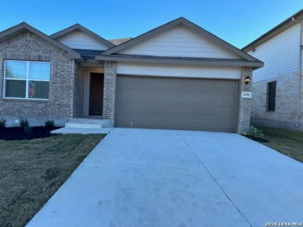 $1,800 | 11702 Tahoka Daisy, San Antonio, TX 78245