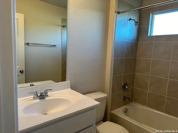 $1,800 | 11702 Tahoka Daisy, San Antonio, TX 78245