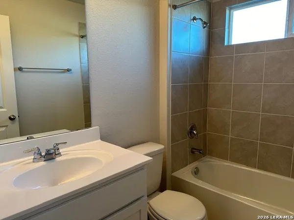 $1,800 | 11702 Tahoka Daisy, San Antonio, TX 78245