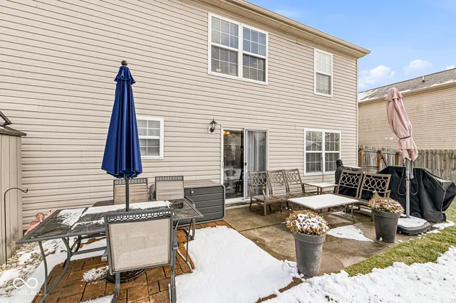 $285,000 | 342 East Brixton Woods Drive, Pittsboro, IN 46167