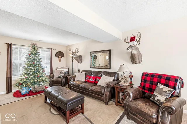 $285,000 | 342 East Brixton Woods Drive, Pittsboro, IN 46167