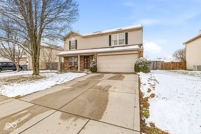 $285,000 | 342 East Brixton Woods Drive, Pittsboro, IN 46167