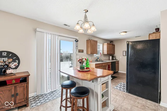 $285,000 | 342 East Brixton Woods Drive, Pittsboro, IN 46167