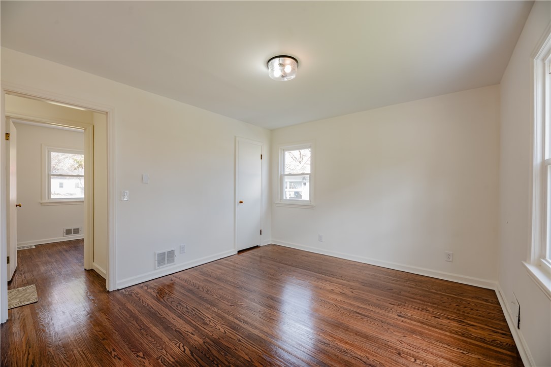 227 Newcomb Street Rochester, NY 14609 - Photo 16 of 38