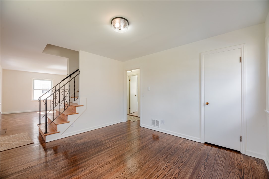 227 Newcomb Street Rochester, NY 14609 - Photo 17 of 38