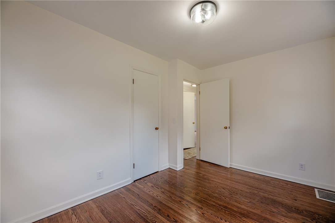 227 Newcomb Street Rochester, NY 14609 - Photo 22 of 38