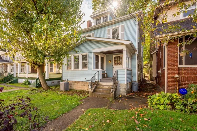 $160,000 | 808 5th Avenue, Coraopolis, PA 15108