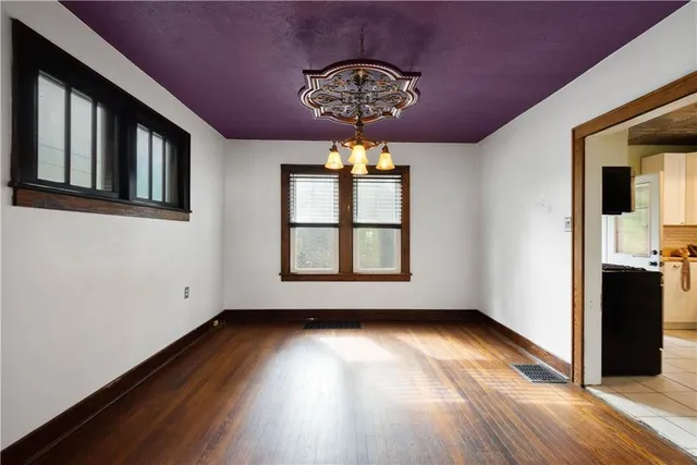 $160,000 | 808 5th Avenue, Coraopolis, PA 15108