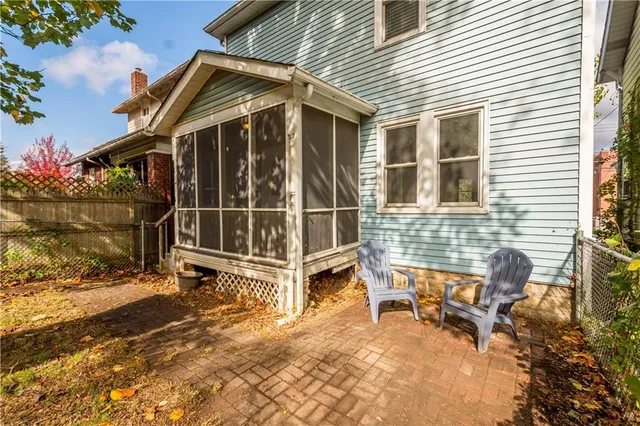 $160,000 | 808 5th Avenue, Coraopolis, PA 15108