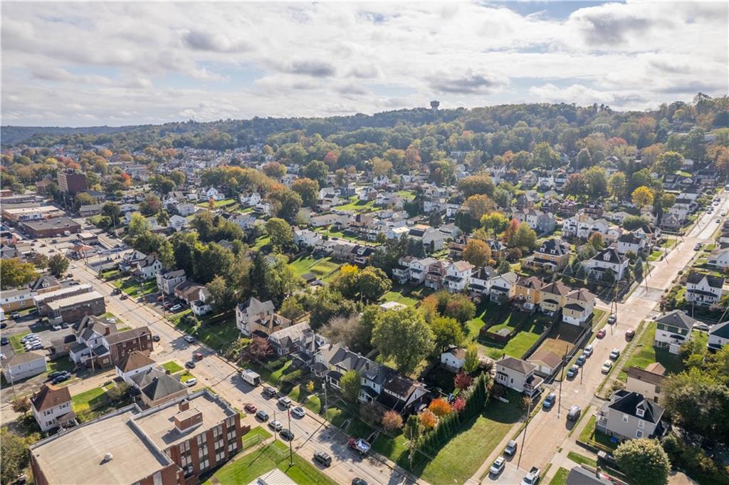 808 5th Avenue Coraopolis, PA 15108 - Photo 30 of 30 an aerial view of multiple house